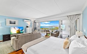 Beautiful Ocean Views At Ilikai Hotel